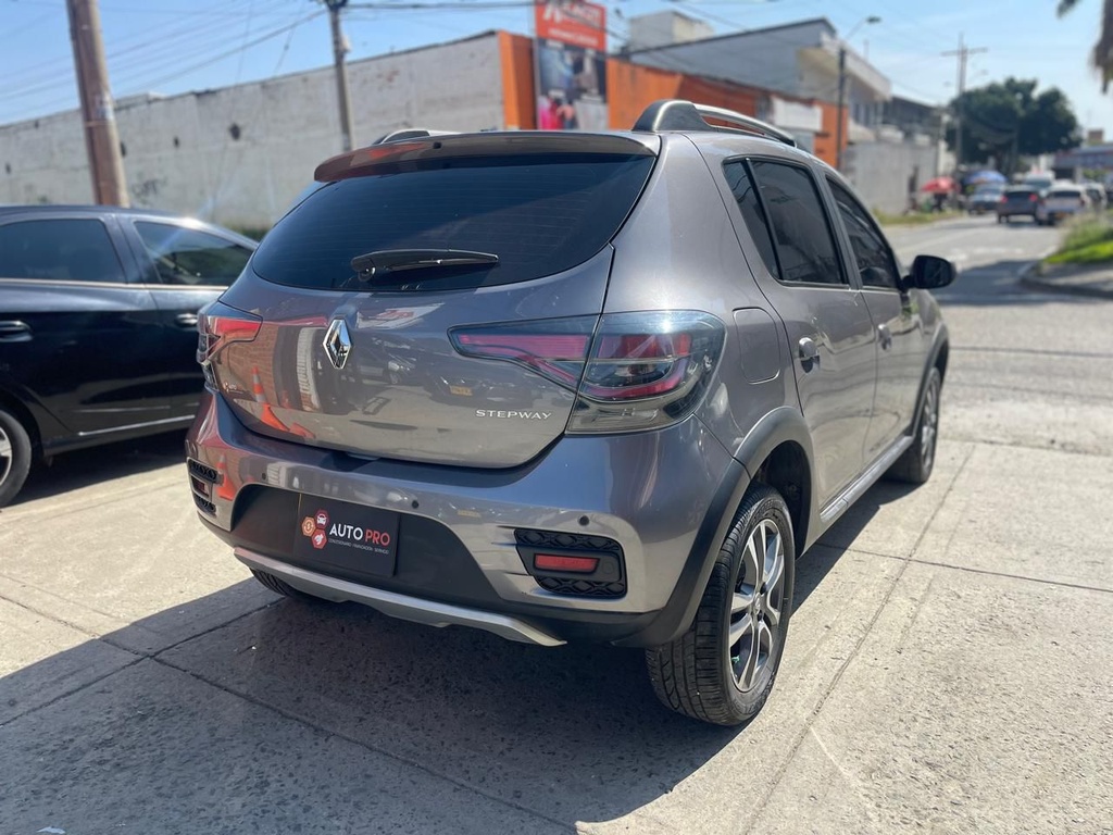 RENAULT STEPWAY INTENS+16V FL 2023 AUT