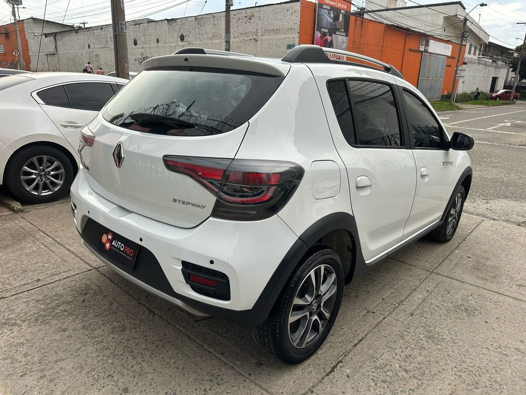 RENAULT STEPWAY INTENS+16V FL 2023 MEC