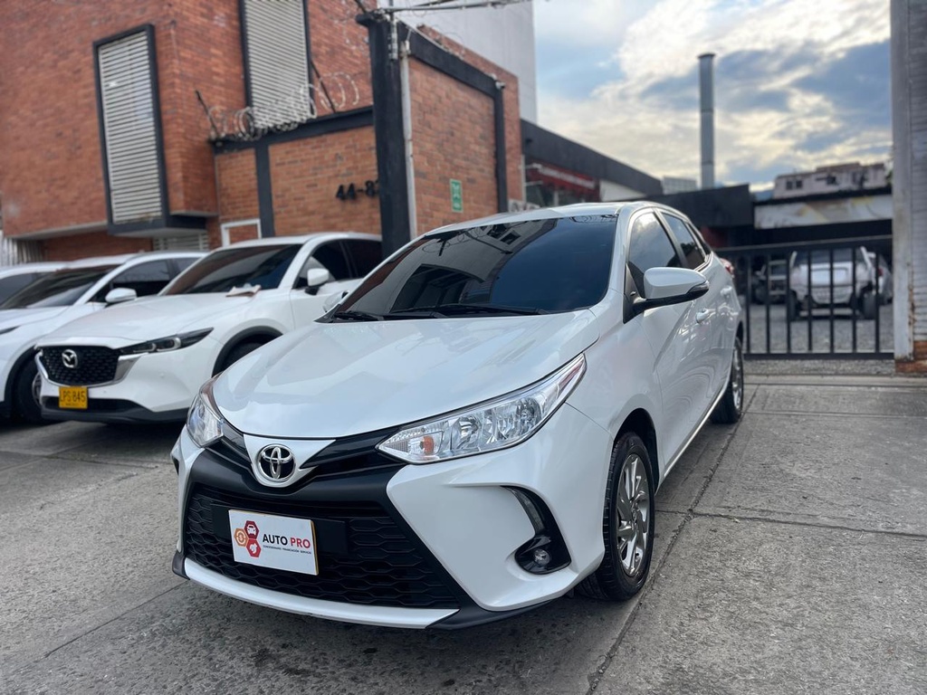TOYOTA YARIS XS 2023 AUT
