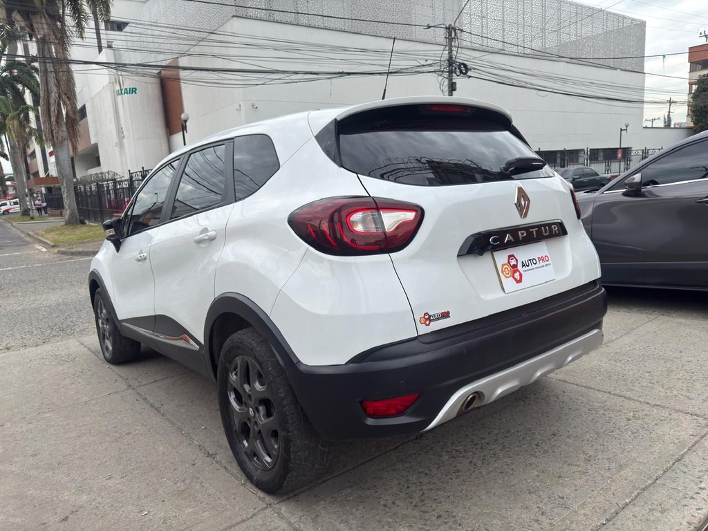 RENAULT CAPTUR ZEN 2.000CC 2022 MEC