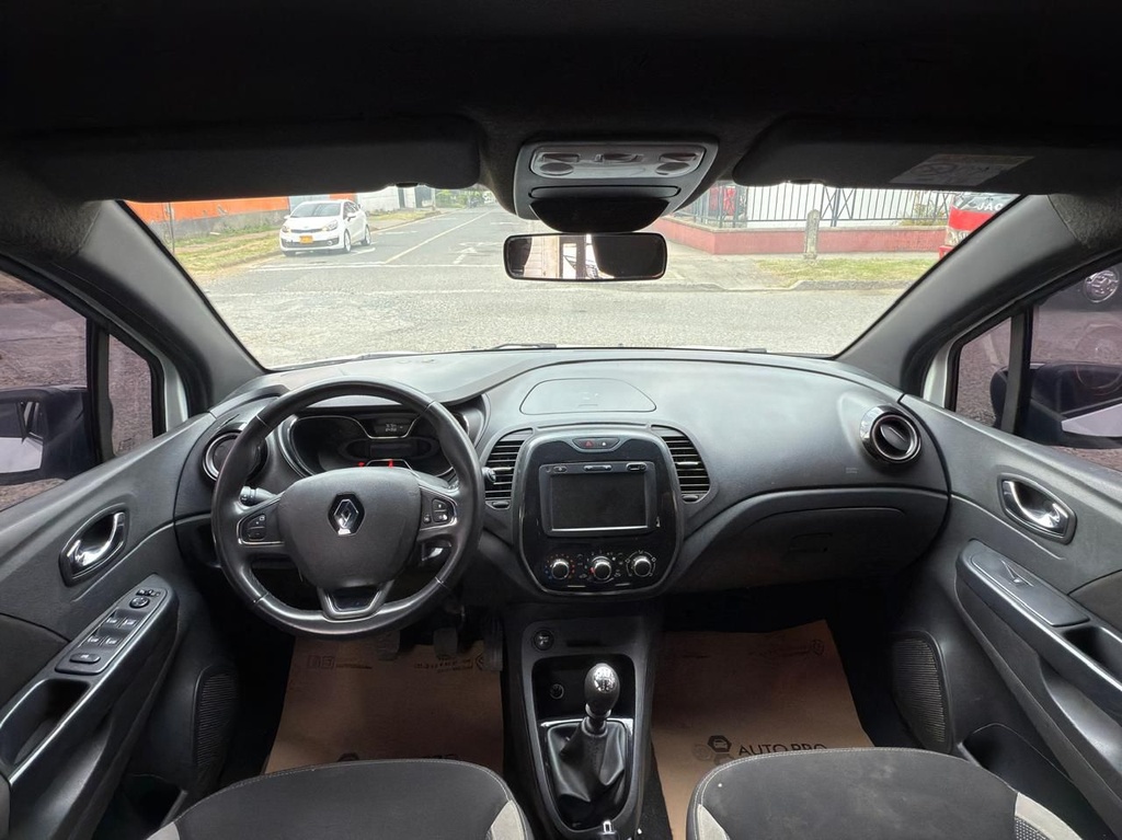 RENAULT CAPTUR ZEN 2.000CC 2022 MEC