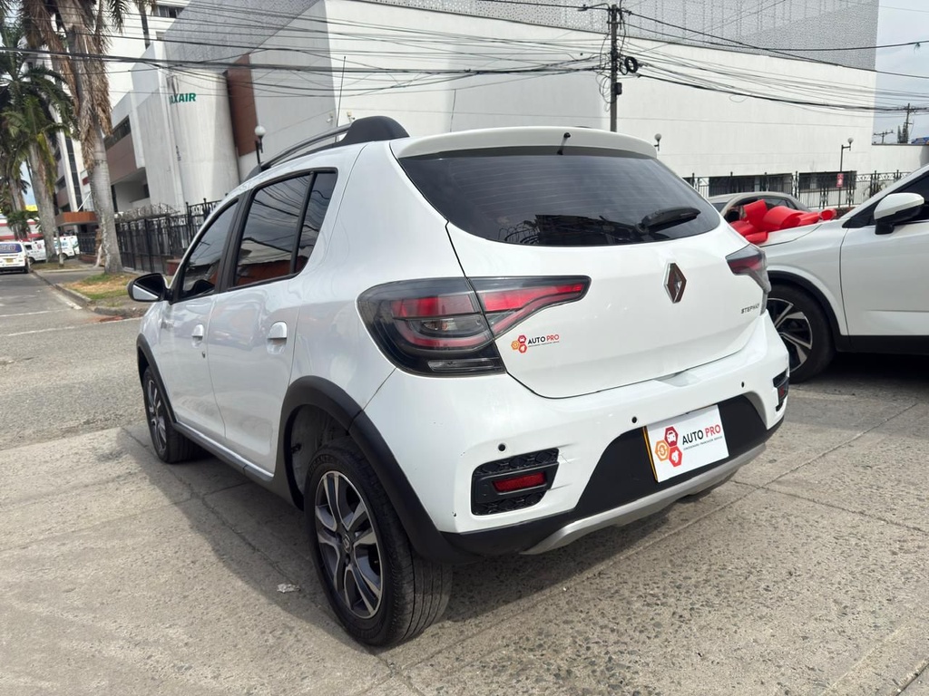 RENAULT STEPWAY INTENS+16V FL 2023 AUT