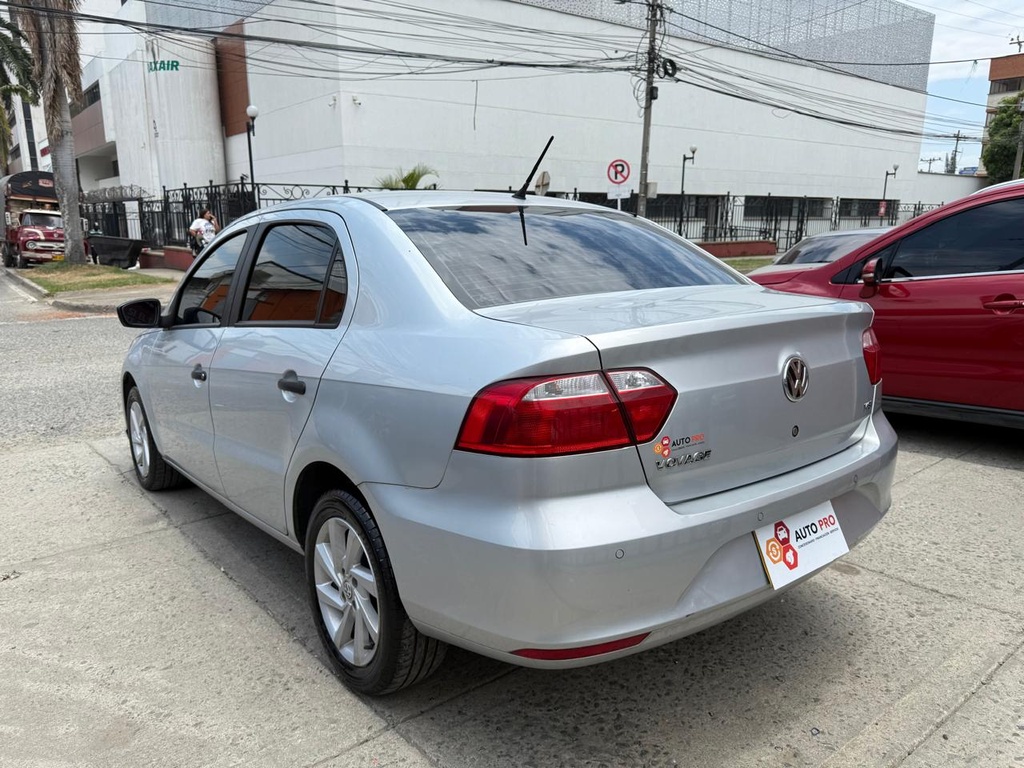 VOLKSWAGEN VOYAGE COMFORTLINE 2022 AUT