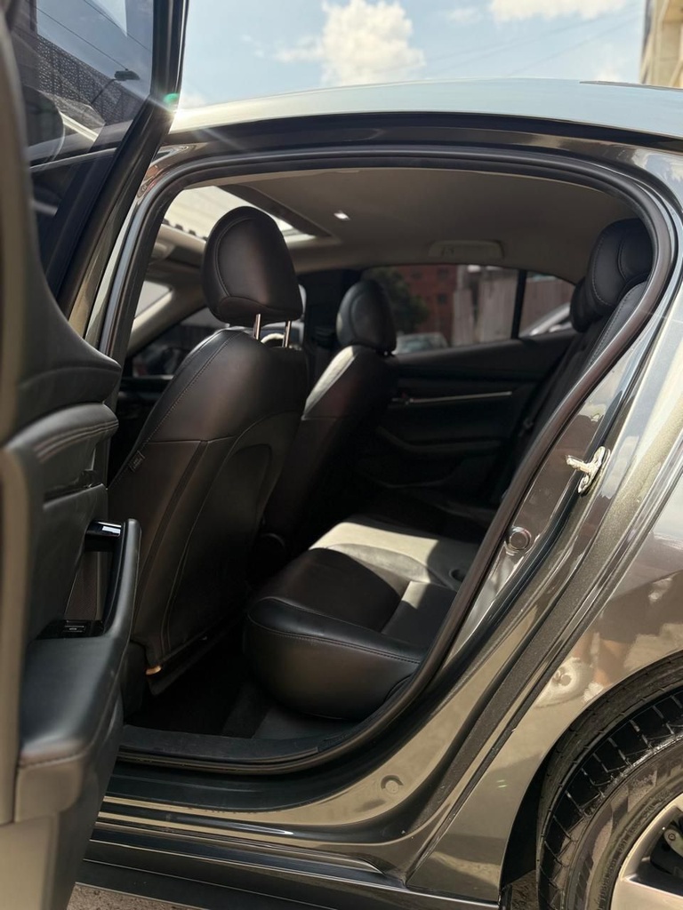 MAZDA 3 GRAND TOURING MILD HYBRID 2023 AUT