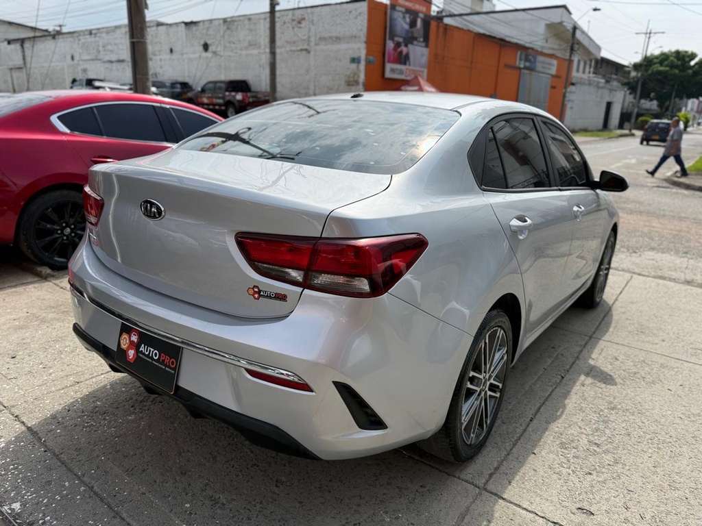 KIA RIO VIBRANT SD FL 2022 MEC