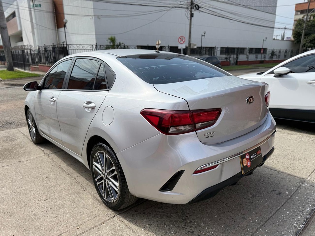 KIA RIO VIBRANT SD FL 2022 MEC