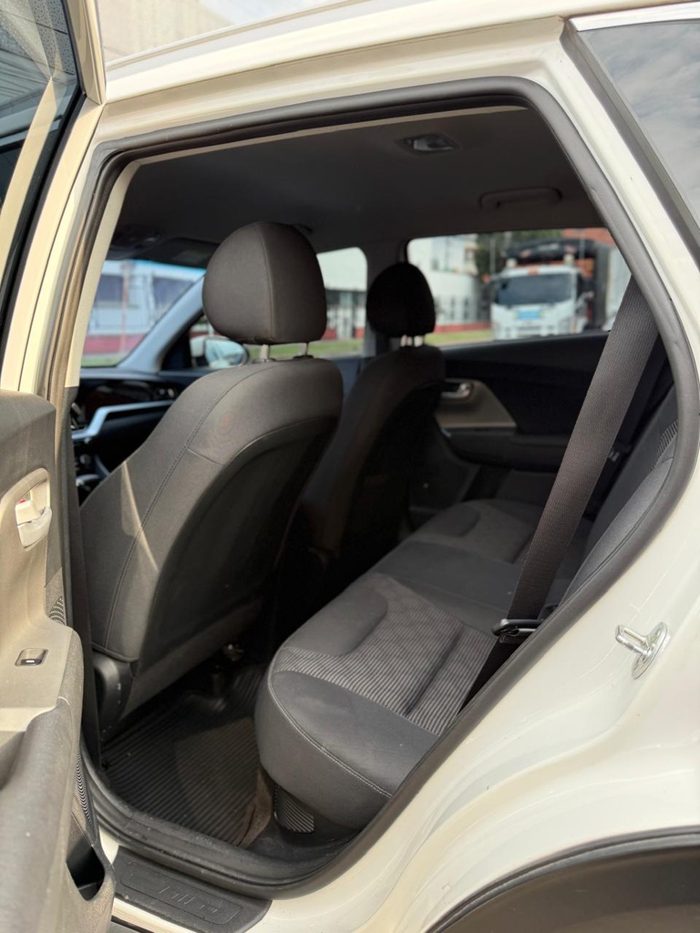 KIA NIRO EMOTION 1.600CC HYBRID 2023 AUT