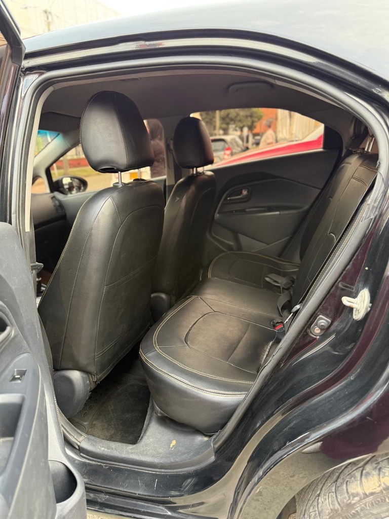 KIA RIO HATCH BACK 1.400CC 2013 MEC